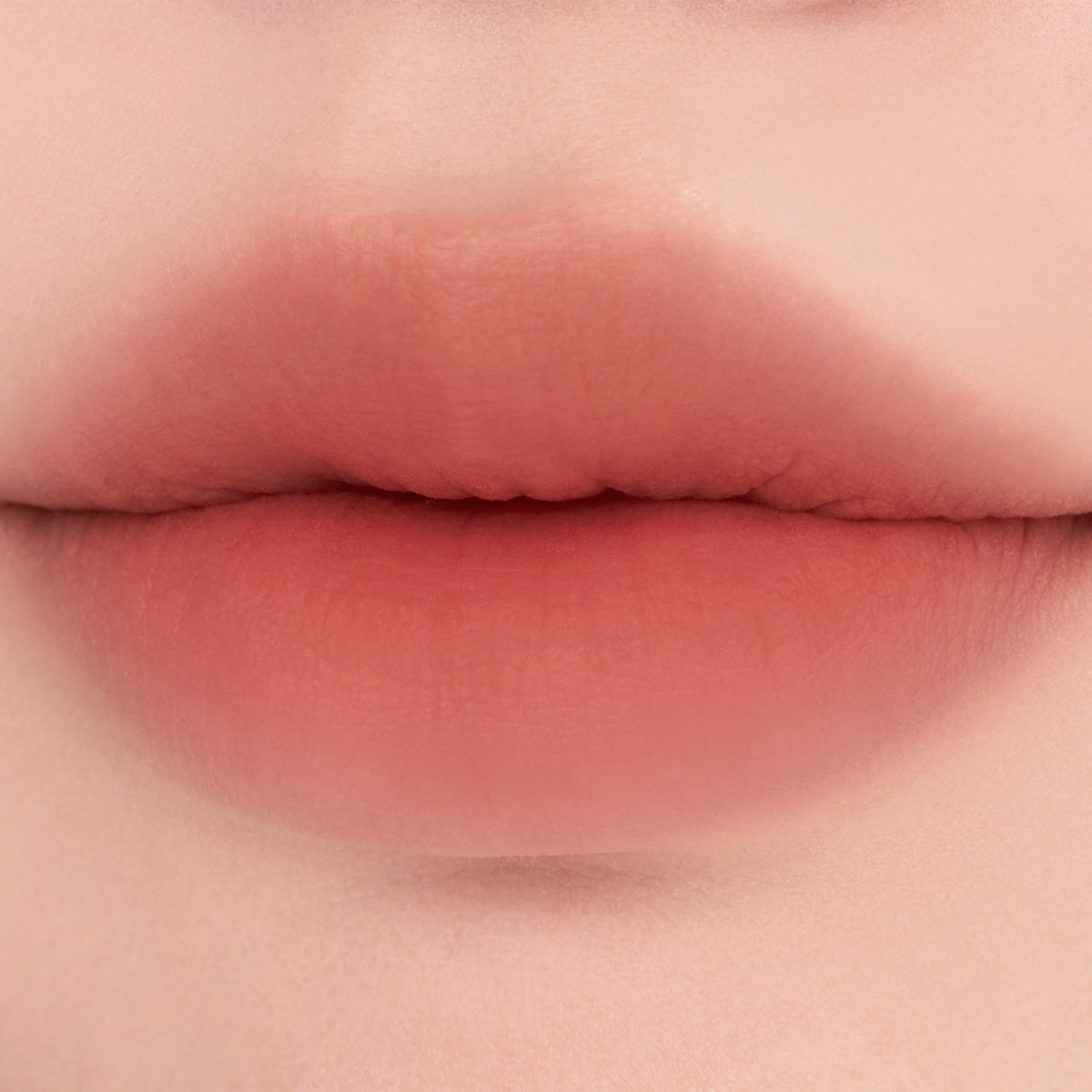 Color lip matte