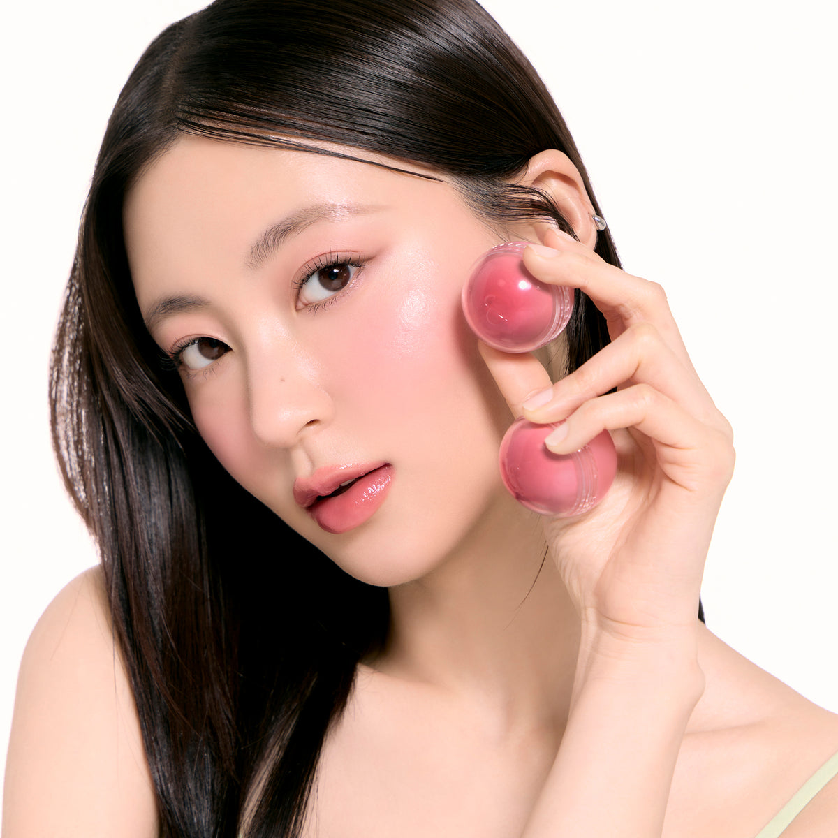 Jucy roll cheek