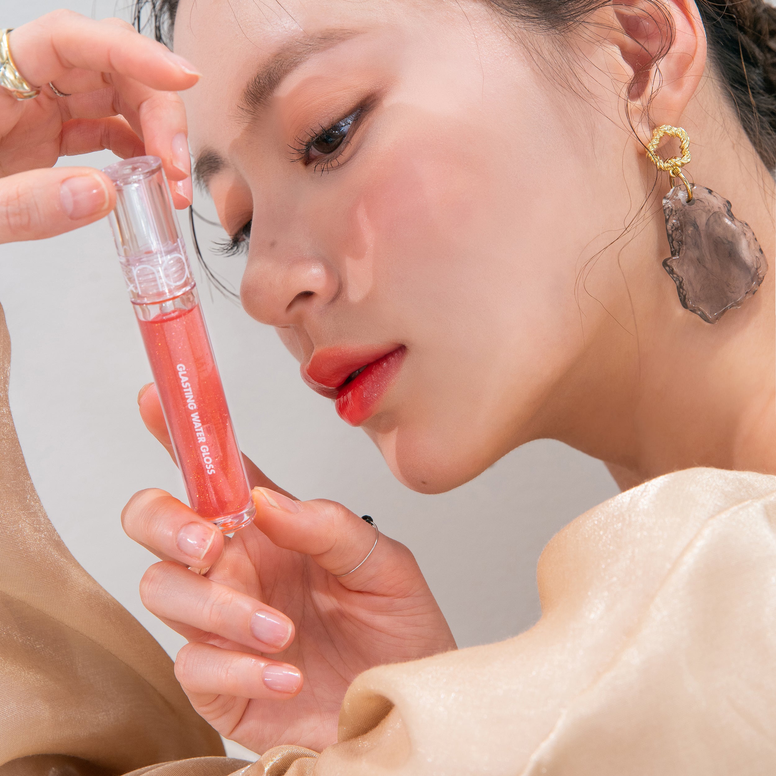 rom&nd Glasting Water Gloss