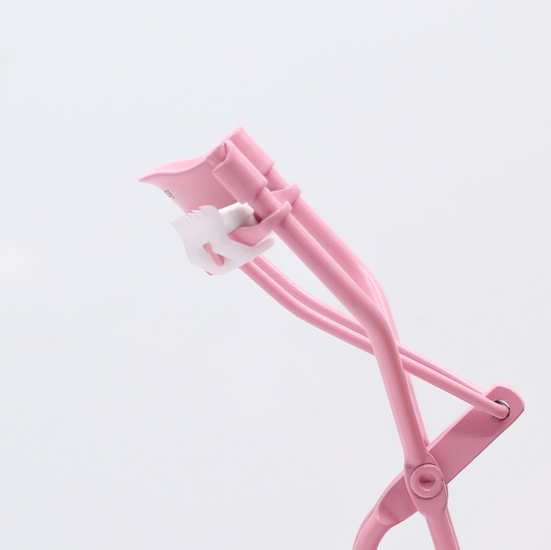 Eyelash curler