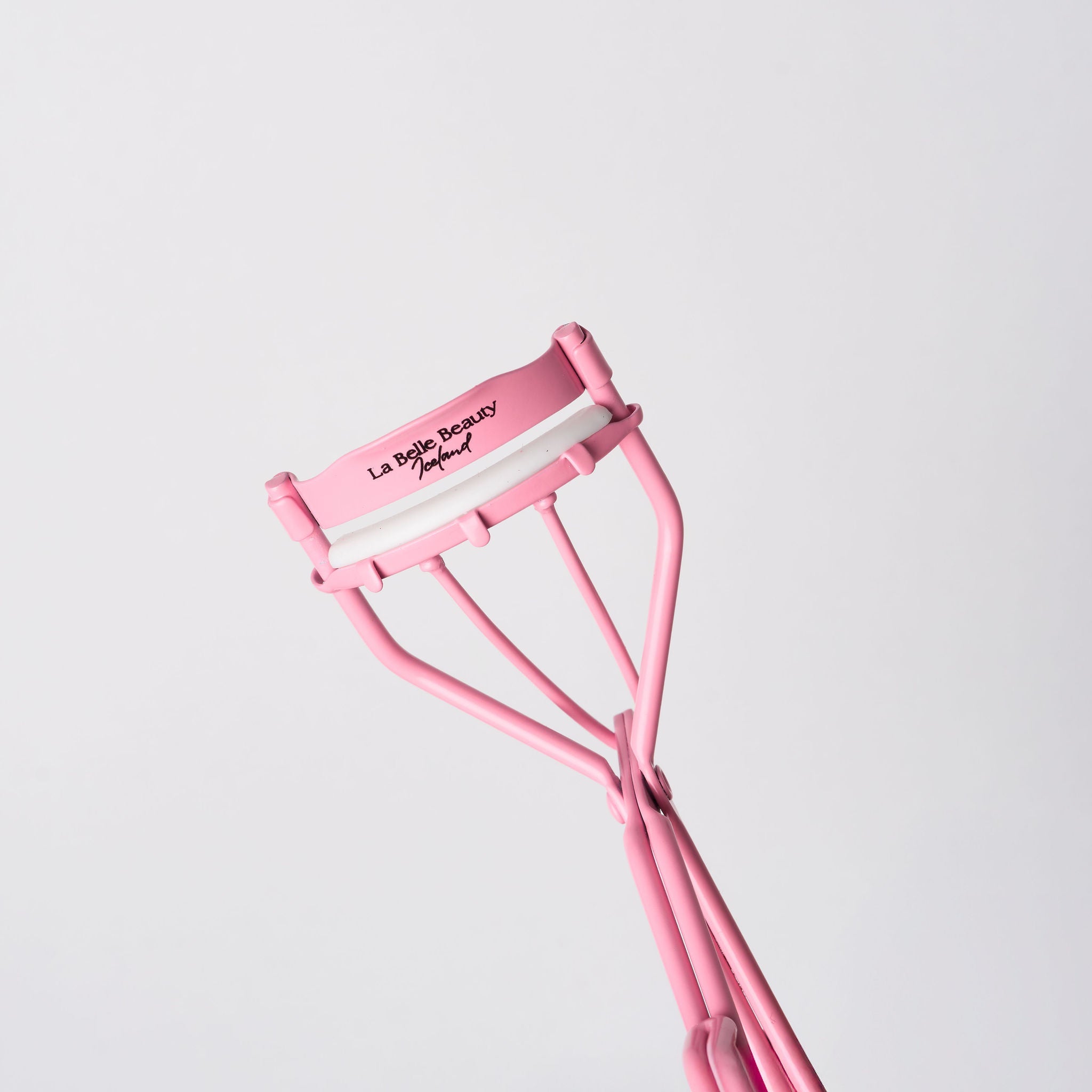 Eyelash curler